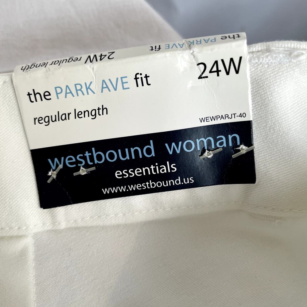 SKU 1513 Westbound Woman Size 24W NWT Park Ave Fit White Jeans 48x32"